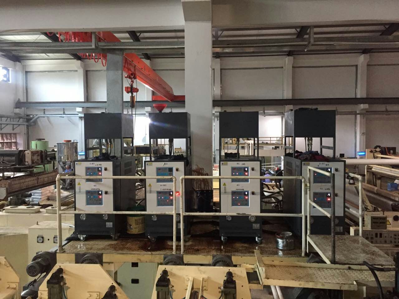 輥筒控溫模溫機(jī) 輥筒控溫模溫機(jī)